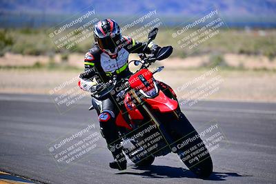 media/Mar-25-2024-Moto Forza (Mon) [[8d4319bd68]]/4-Novice Group/Session 3 (Turn 16 Inside)/